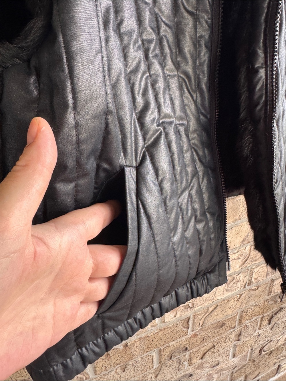 Vintage Reversible Black Rabbit Fur Vest Quilted Zip Front Women’s Size L - Picture 8 of 13